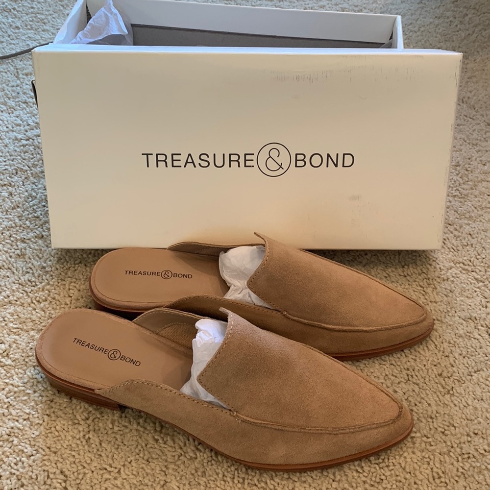 New Treasure & Bond brown suede slipper